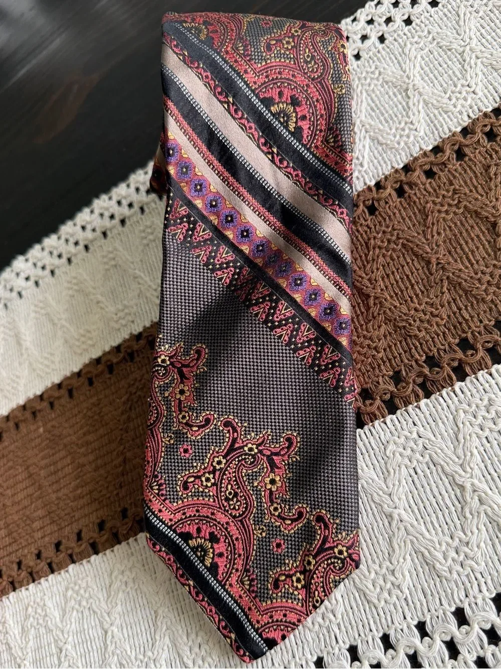 Robert Graham Men’s Grey & Peach Paisley Silk Neck Tie